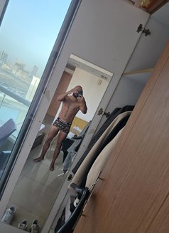 George - Male escort in Dubai Photo 9 of 12