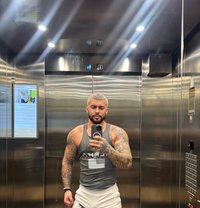 George Xxl 21 Cm Vers - Acompañantes masculino in Dubai