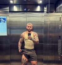 George Xxl 21 Cm Vers - Acompañantes masculino in Dubai