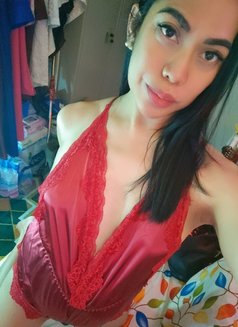 Georgia - Transsexual escort in Abu Dhabi Photo 1 of 3