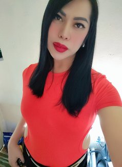 Georgia - Transsexual escort in Abu Dhabi Photo 2 of 3