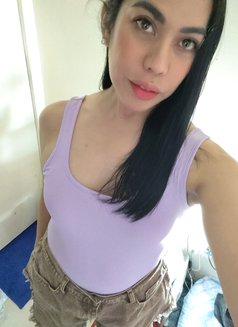 Georgia - Transsexual escort in Abu Dhabi Photo 3 of 3