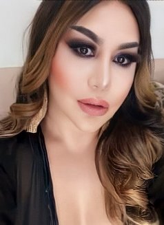 Georgia - Transsexual escort in Muscat Photo 21 of 24
