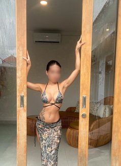 Georgia - escort in Ko Samui Photo 2 of 8