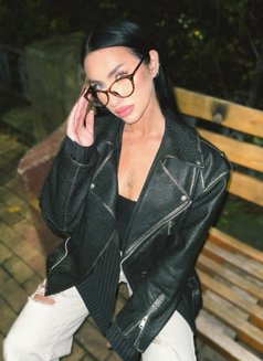 Georgia Thrill Master - escort in Hong Kong Photo 3 of 5