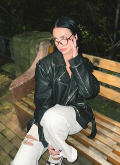 Georgia Thrill Master - escort in Hong Kong Photo 5 of 5