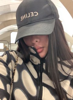 Georgina - escort in Abu Dhabi Photo 6 of 6