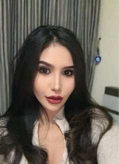 Georgina - escort in Hong Kong Photo 4 of 6