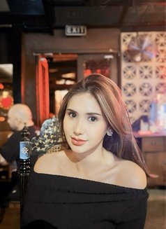 Georgina - escort in Hong Kong Photo 6 of 6