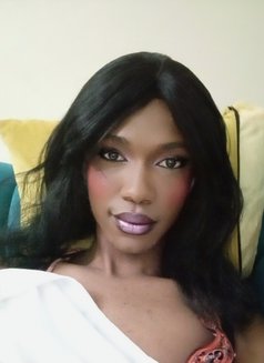 Georgina - Transsexual escort in Mombasa Photo 4 of 8