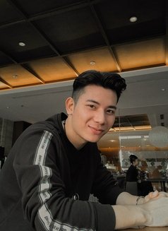 Geraldd - Male escort in Jakarta Photo 3 of 3