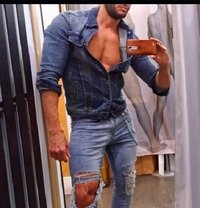 German Shit Eater - Male escort in Berlin