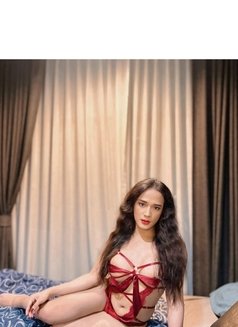 Get Money Get High Get Sex Get Real - Transsexual escort in Bangkok Photo 7 of 10