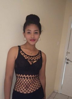 Getina, Africa Escort in Dubai - puta in Dubai Photo 4 of 7
