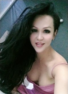 Getme69 - Transsexual escort in Kuala Lumpur Photo 3 of 8