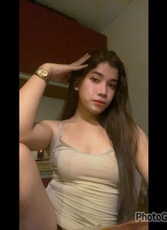 Gfc Massage Selling Camshow 6inch Dick - Acompañantes transexual in Dubai Photo 2 of 5