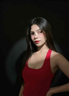 Gfe Bea - escort in Manila Photo 3 of 5