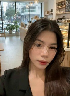 Gfe Bea - escort in Manila Photo 5 of 5