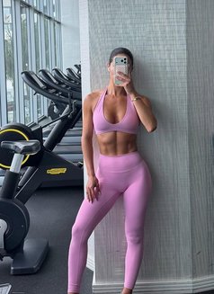 GFE DAYANA - puta in Kuala Lumpur Photo 2 of 6