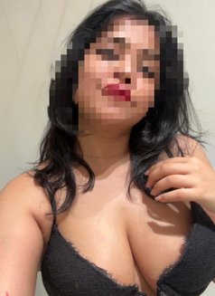 Gfe Experience With Mallu Indepndnt Grl - escort in Kuwait Photo 1 of 3