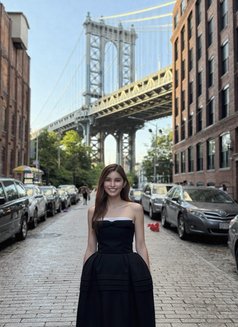 GFE KIM (21 French/japanese) - escort in Manila Photo 27 of 28