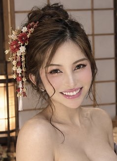 GFE KIM (21 French/japanese) - escort in Manila Photo 2 of 24