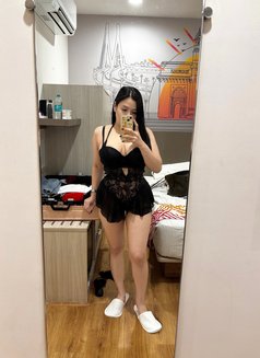 Gfe Lee - escort in Colombo Photo 4 of 8