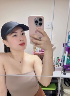 NEWBIE+Gfe+massage+camshow - escort in Manila Photo 2 of 7