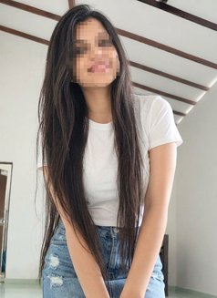 naturally busty beauty at your service - puta in Colombo Photo 5 of 6