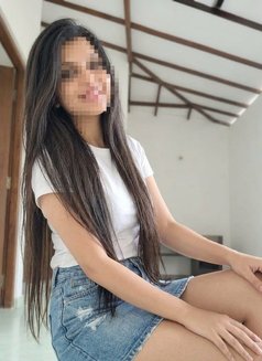 naturally busty beauty at your service - puta in Colombo Photo 6 of 6