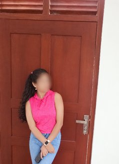 GFE,Modeling girl younger - escort in Colombo Photo 4 of 5
