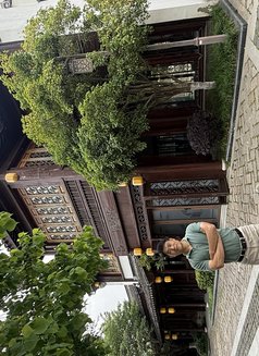 Gg Lee - Male escort in Shenzhen Photo 2 of 3