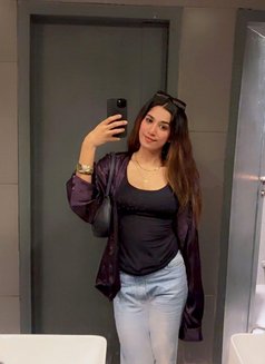 ꧁NO ADVANCE -Direct Pay To Girl In Room꧂ - puta in Gurgaon Photo 1 of 3