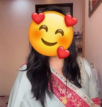 MILKY BOOBS CAM/MEET SAREE GIRL - escort in New Delhi