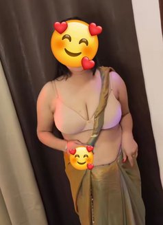 HARYANVI ANAL QUEEN - puta in New Delhi Photo 7 of 16