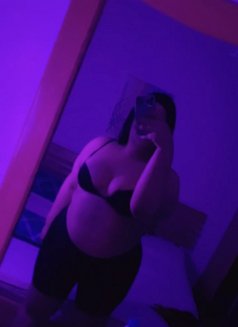 Ghazal - Transsexual escort in Riyadh Photo 3 of 12