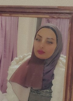 Ghazal - escort in Beirut Photo 4 of 5