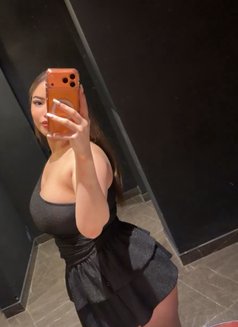 Ghina - escort in Riyadh Photo 17 of 18
