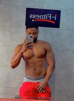 Ghuge & Long Dik - Acompañantes masculino in Lagos, Nigeria Photo 8 of 10