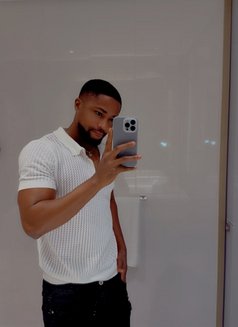 Ghuge & Long Dik - Acompañantes masculino in Lagos, Nigeria Photo 10 of 14