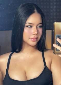 Gi.cute yung famous.Ladyboy bkk🇹🇭 - Transsexual escort in Bangkok Photo 22 of 22