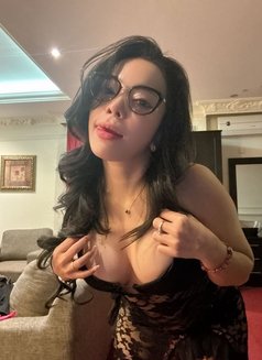 Gia - escort in Şalālah Photo 1 of 6