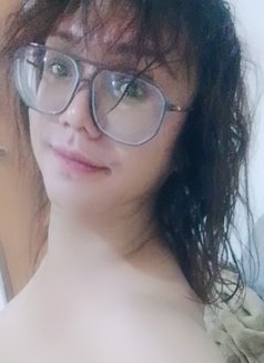 Gia - Transsexual escort in Hyderabad Photo 27 of 28