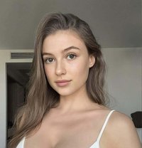 Gia - escort in Al Manama