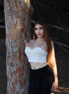 🇪🇸 Spanish Young shemale Versatile - Transsexual escort in Doha Photo 9 of 14