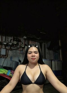 Giana / content camshow and meet / - escort in Manila Photo 6 of 6