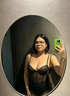 Giana / content camshow and meet / - puta in Manila Photo 5 of 5