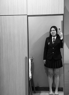 Giana / content camshow and meet / - escort in Manila Photo 1 of 3