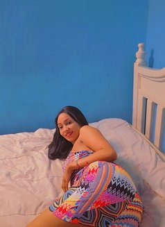 Giana - escort in Riyadh Photo 4 of 7