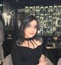 Gianella - puta in Dubai Photo 1 of 10